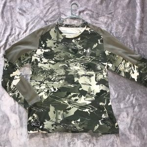 UNDER ARMOUR Long Sleeve FISH HeatGear Loose Shirt Green camouflage
